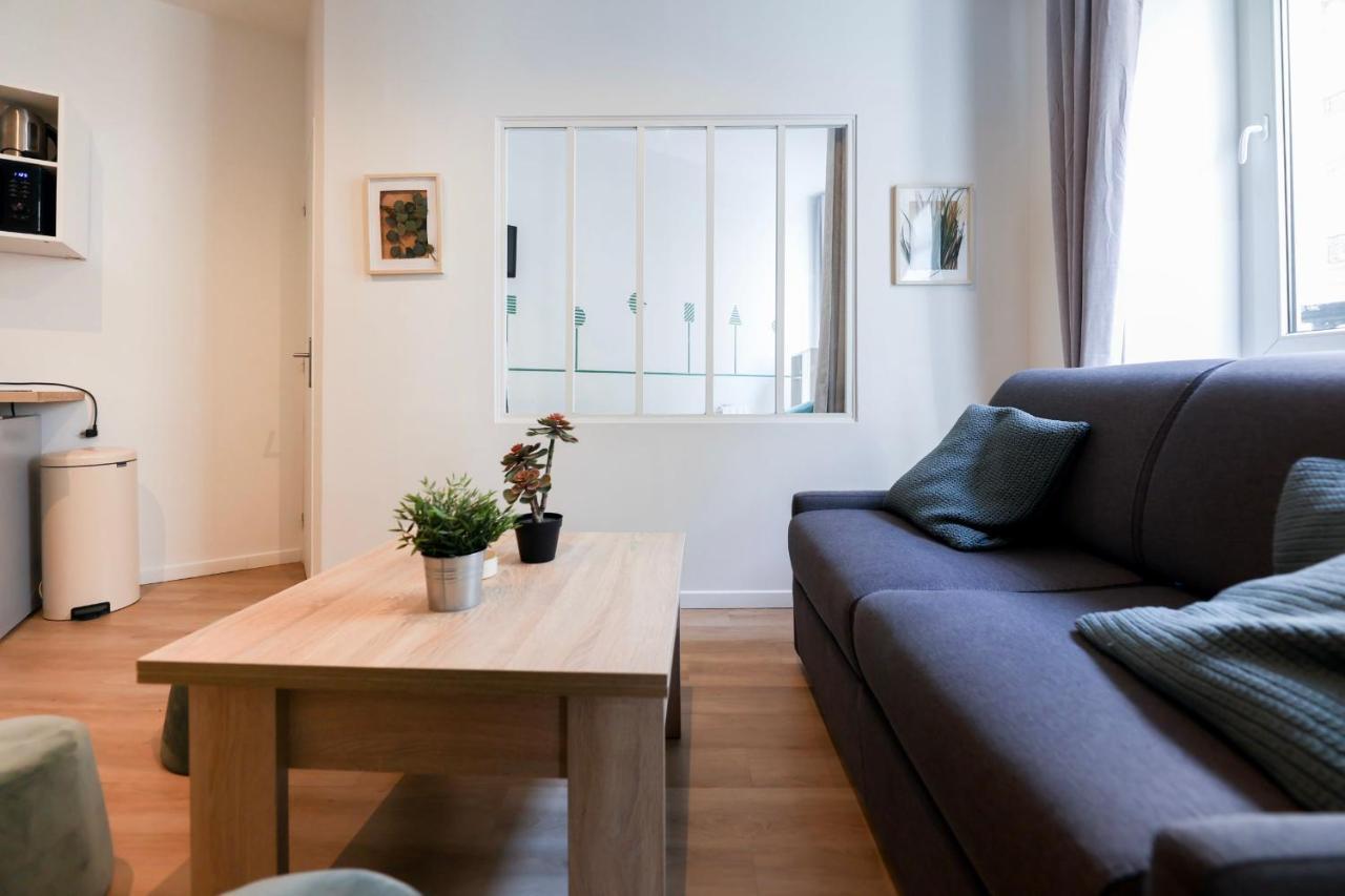 Green Apartment Near Montmartre And Opera Paris Exterior photo
