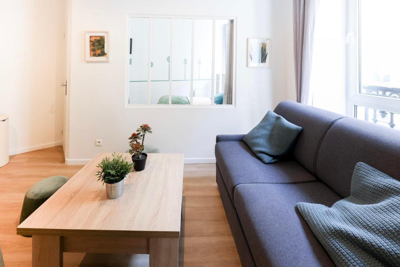 Green Apartment Near Montmartre And Opera Paris Exterior photo