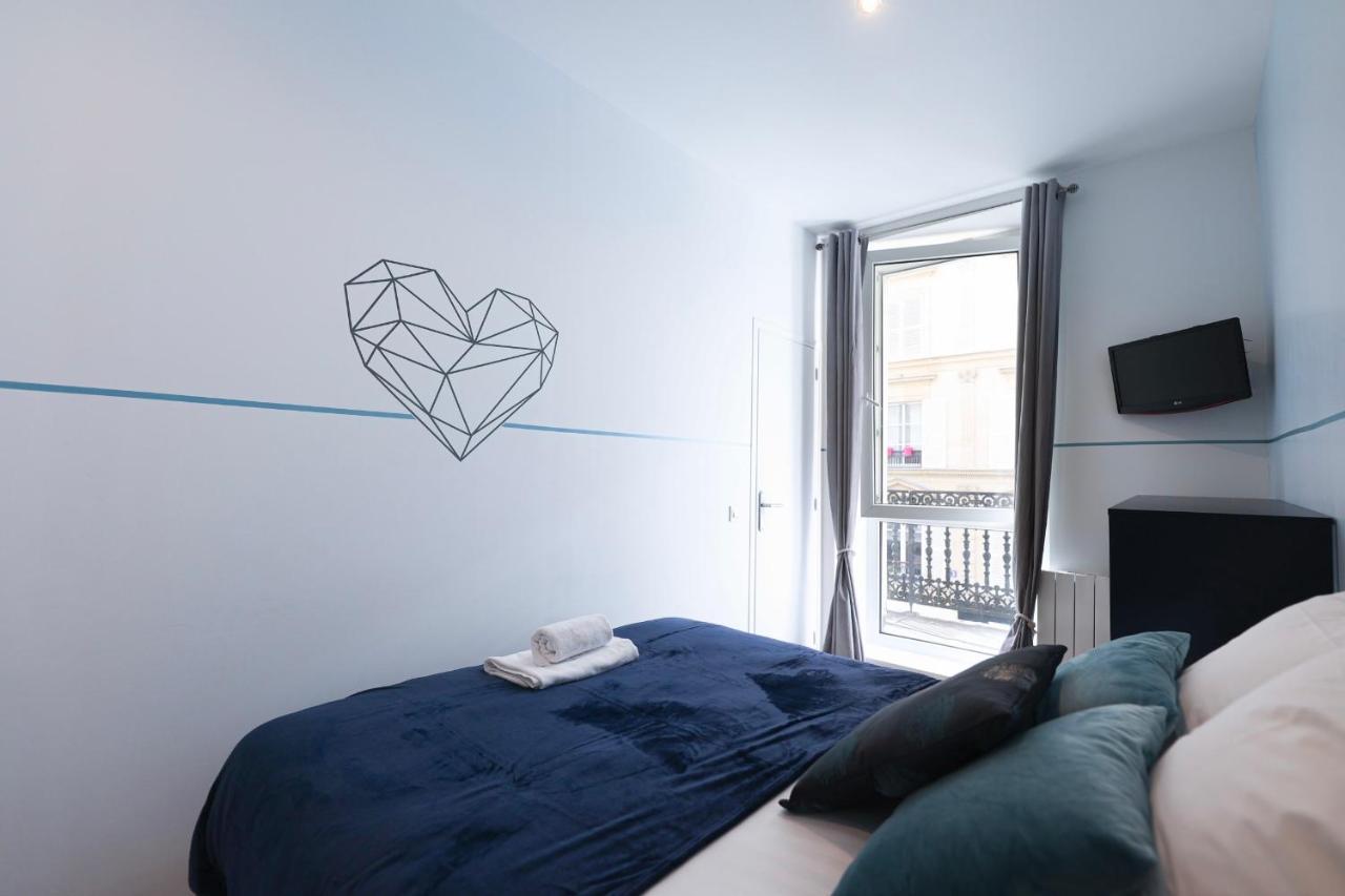Green Apartment Near Montmartre And Opera Paris Exterior photo
